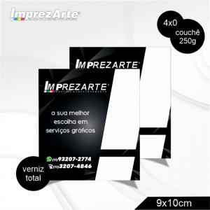 Cartão duplo Couchê 250g 9x10cm aproxi. 4x0 Verniz Total Frente Corte reto 
